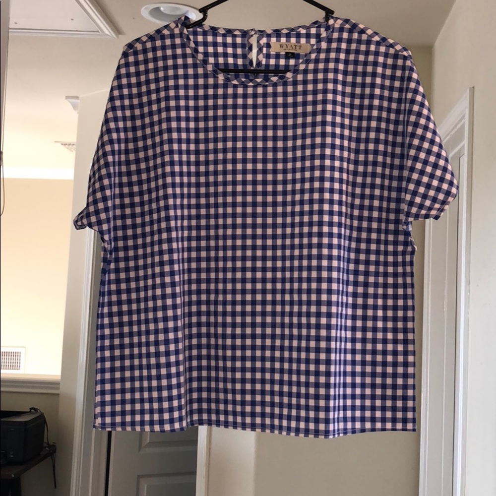 Wyatt top